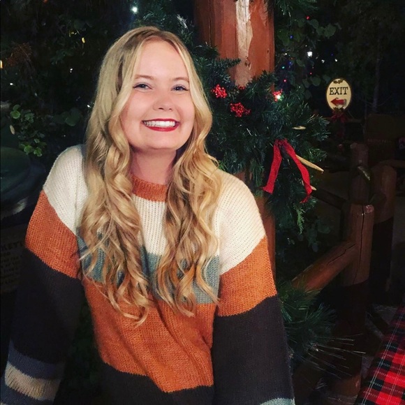 Meet me, Phoebe 😌💛 - Picture 3 of 4